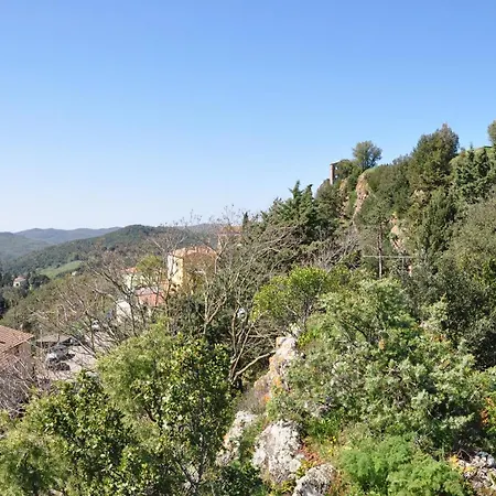 Micciano, L'ultimo Paese Prima Del Cielo. Micciano