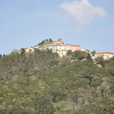Holiday home Micciano, L'ultimo Paese Prima Del Cielo. *